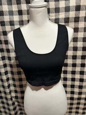 Forever 21 Seamless Ribbed Scoop Neck Crop Tank Top